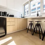 925 *