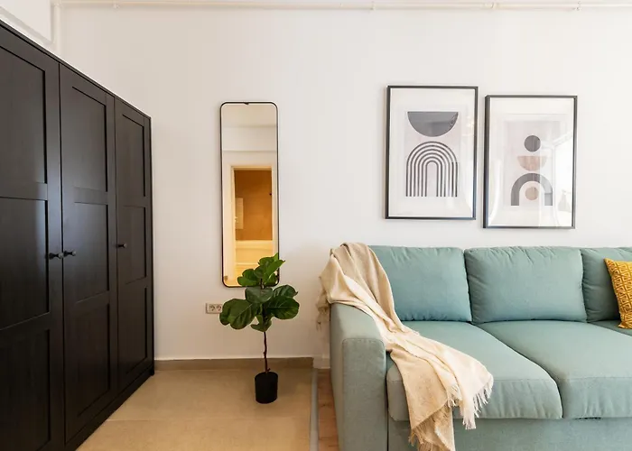 925 Apartament *