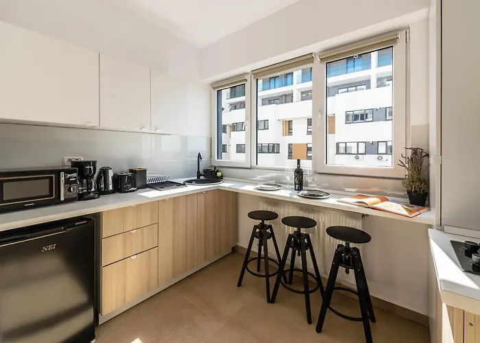 Apartment 925