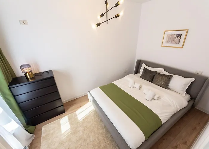 925 Apartment