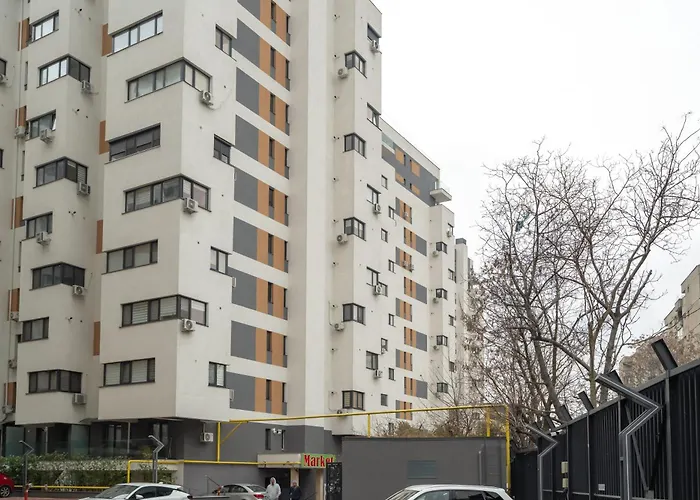 925 Apartment *